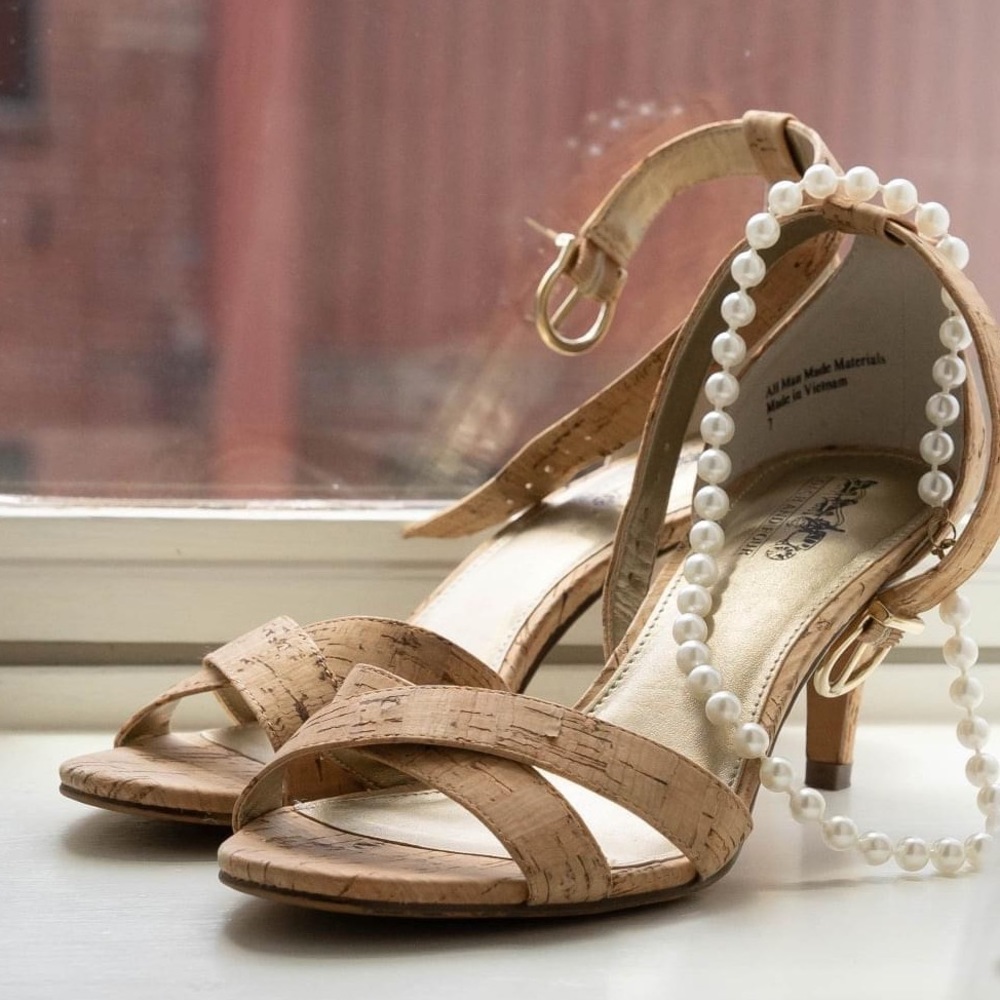 COACH AND FOUR Cork Sandals in EUC Size 7